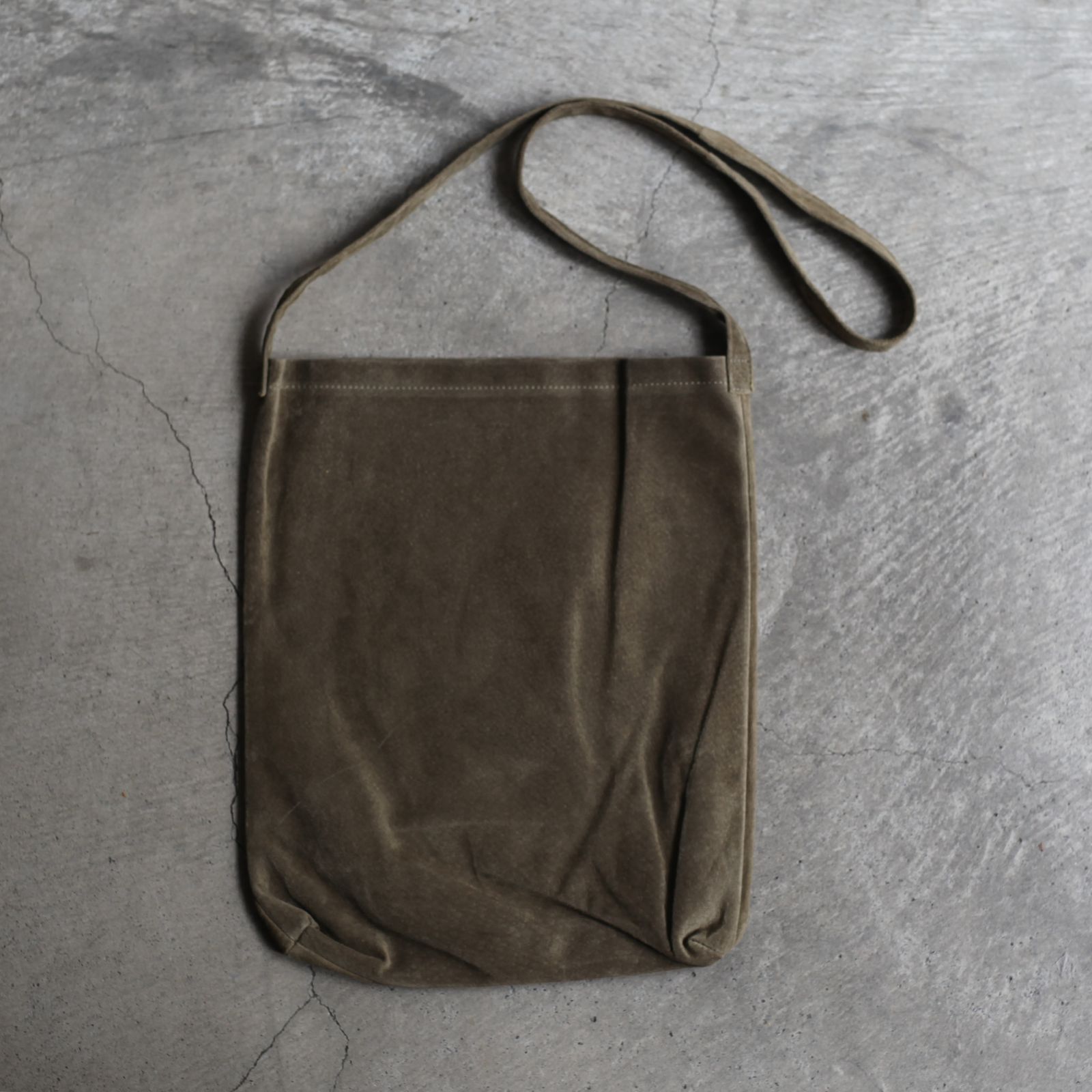 【残り一点】Pig Shoulder Big(KHAKI)