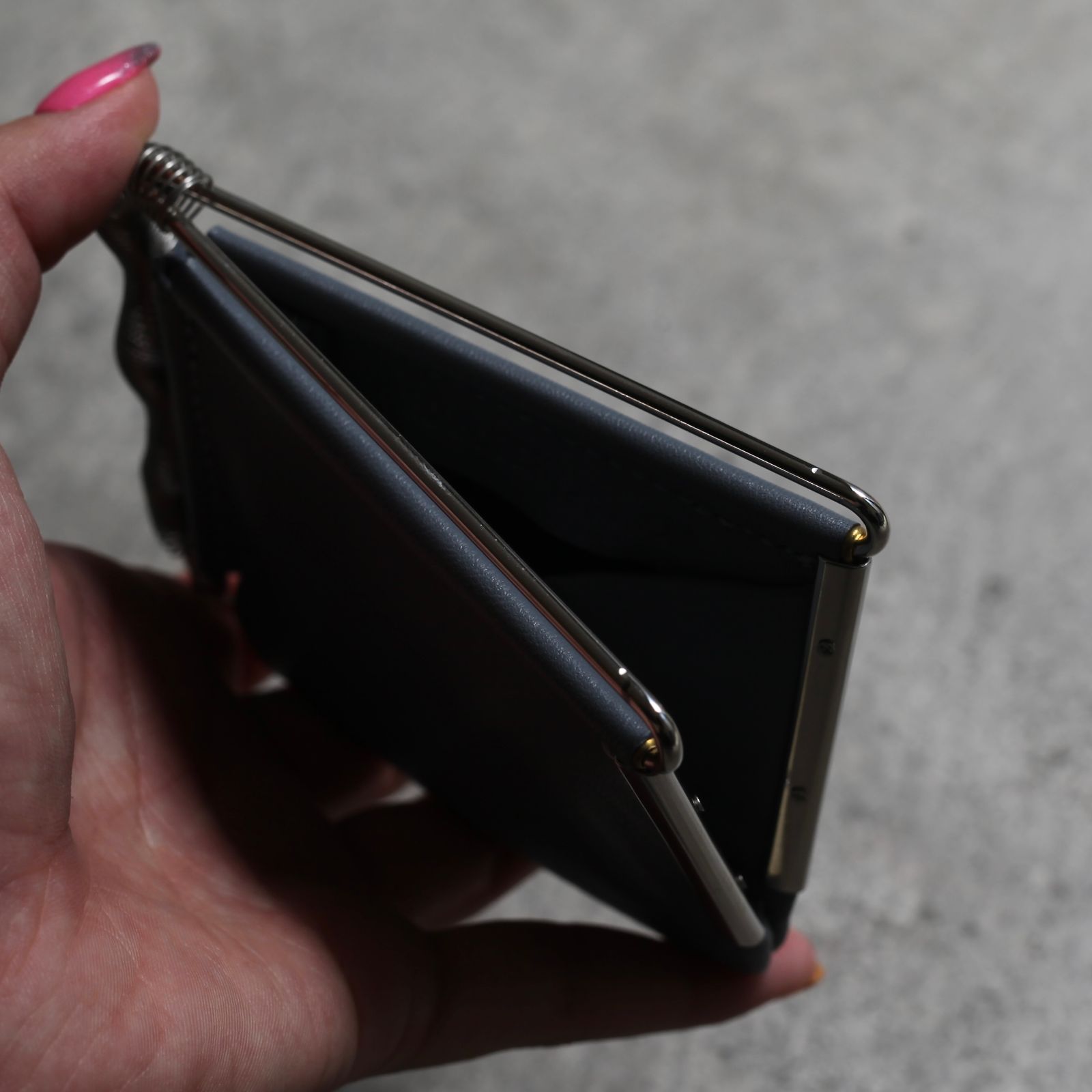 【残り一点】Coil Spring Coin Case(HOOKE_LAMB)
