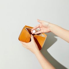 【残り一点】Round Midle Purse(KIP)