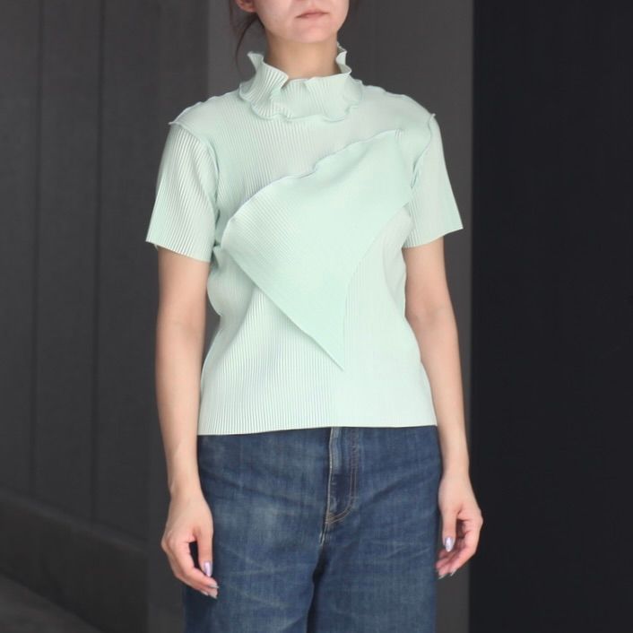 【残り一点】Todo Wave Top Short Sleeve High Neck