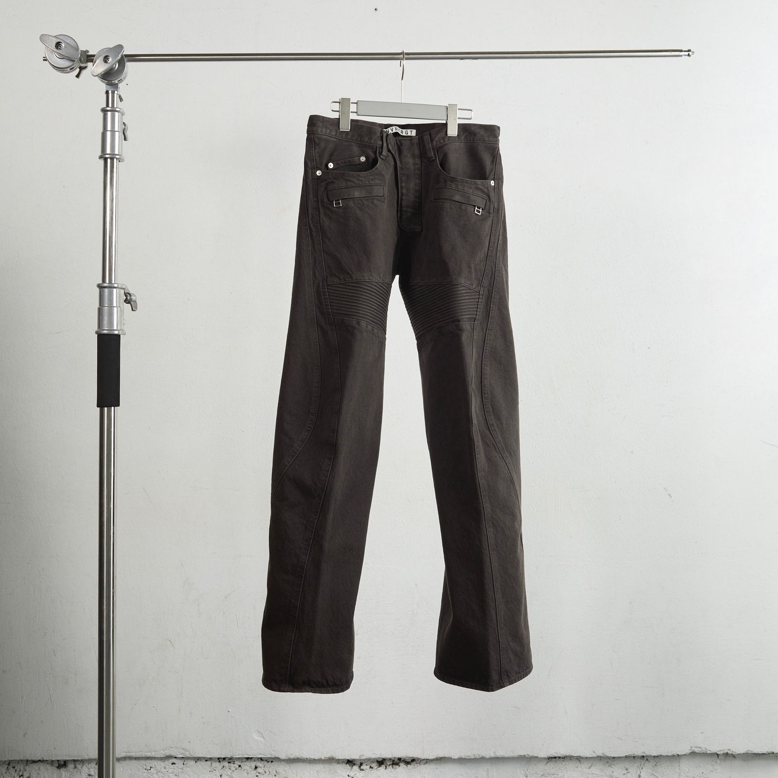 【残りわずか】3D Twisted Moto Jeans