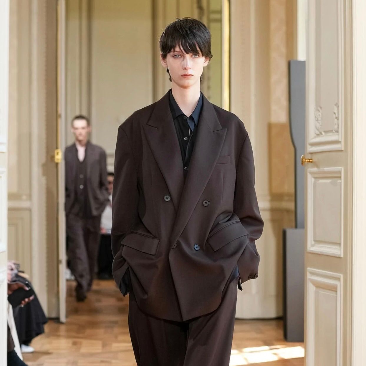 【残りわずか】Cupro Twill Oversized L/S Shirt