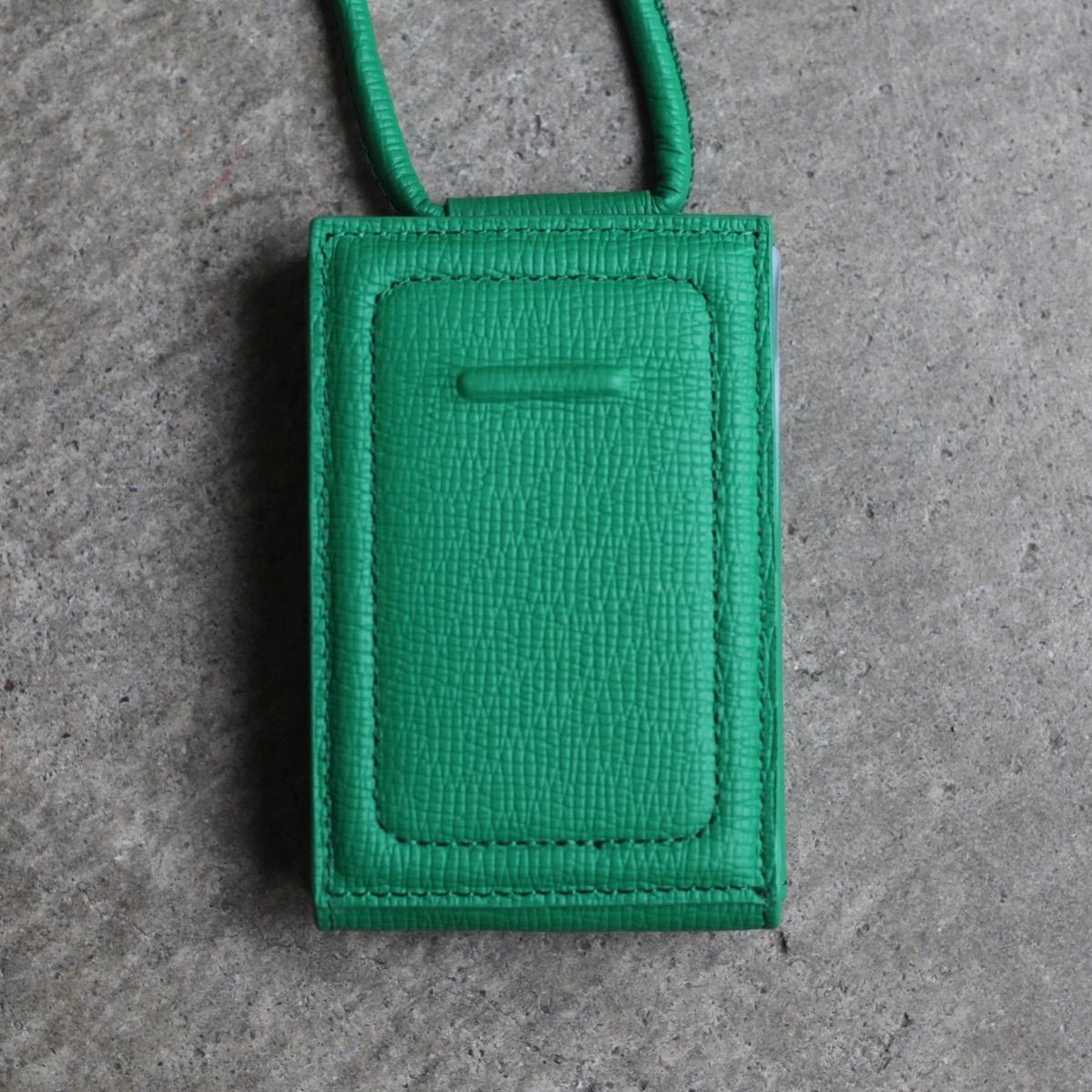 【残り一点】レザーストラップ付ウォレット(JOLLY GREEN)