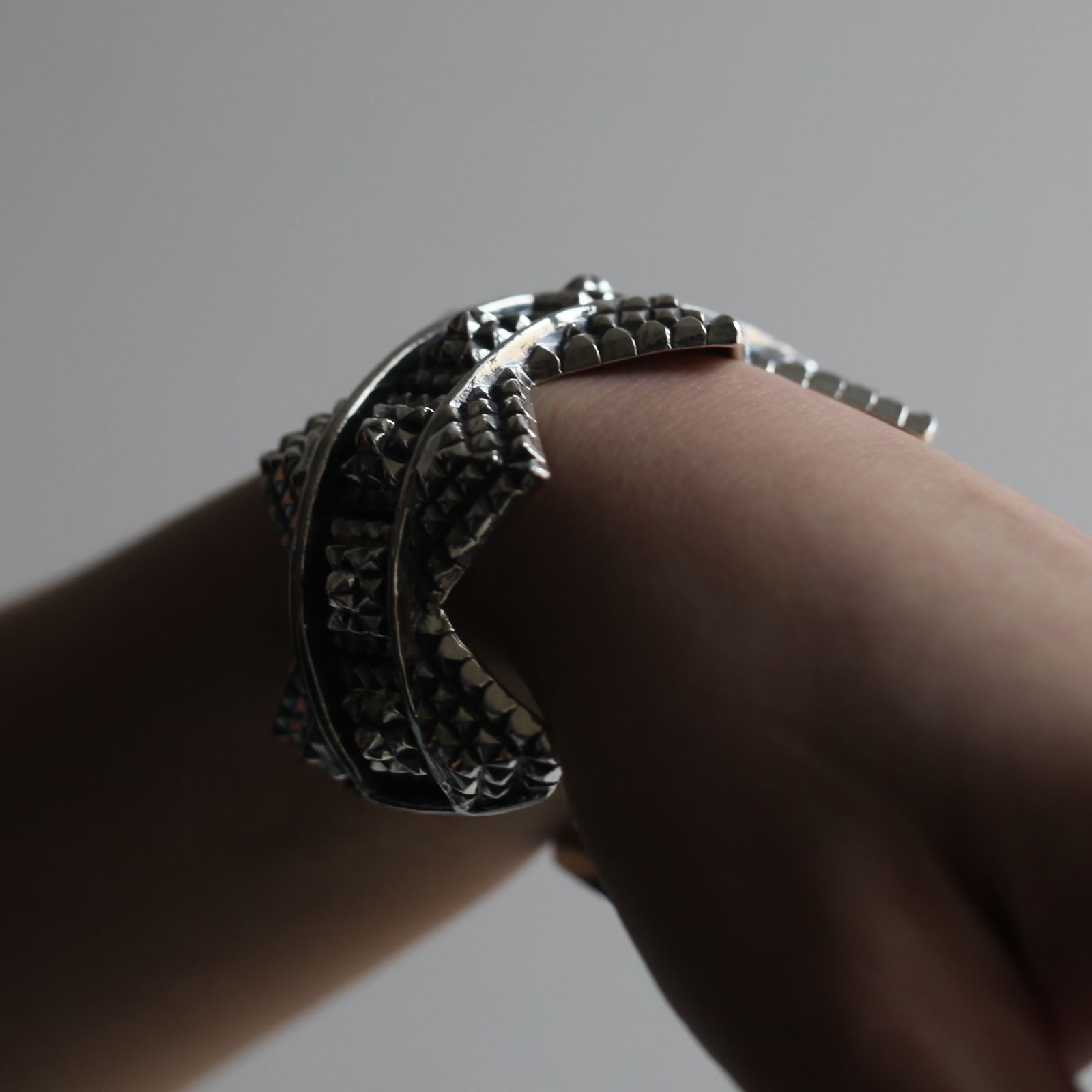 【お取り寄せ注文可能】Triangle E Bangle(SILVER)