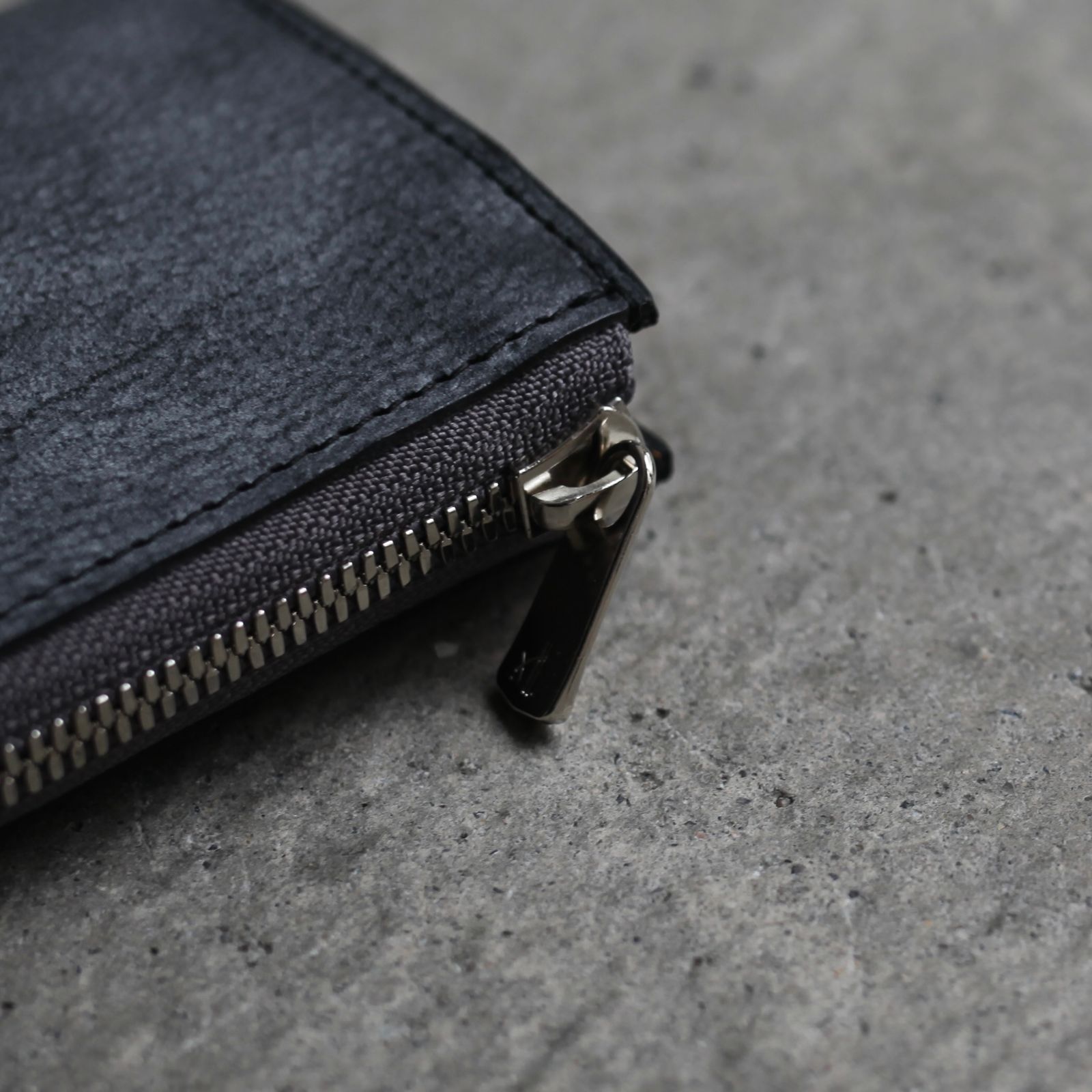 【残り一点】L Wallet(BLACK)