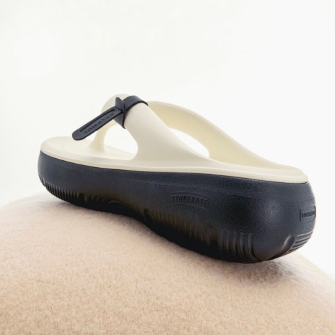 【再販売通知受付可能】Zerovity Plumpy