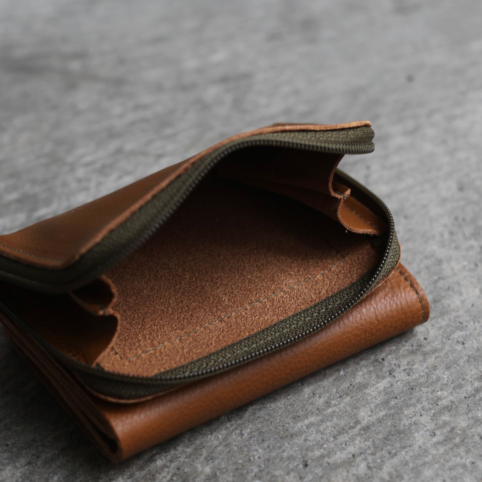 【残り一点】トリフォルドウォレット