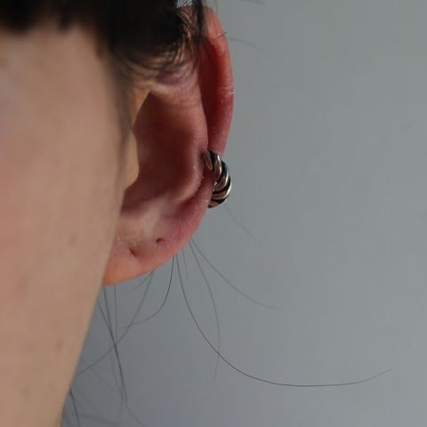 【残り一点】Press Earcuff_M 片耳用(SILVER）