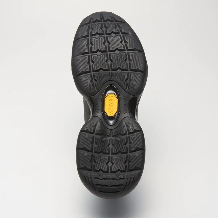 【残りわずか】Auth(BLACK)