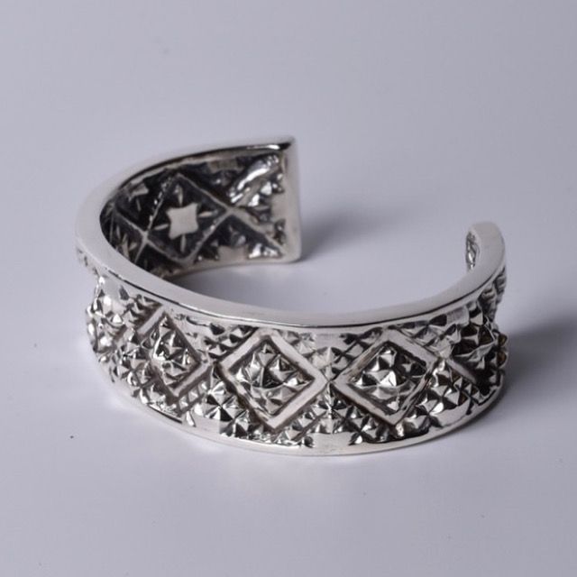 【お取り寄せ注文可能】Element Of Instinct 4 Bangle(SILVER)