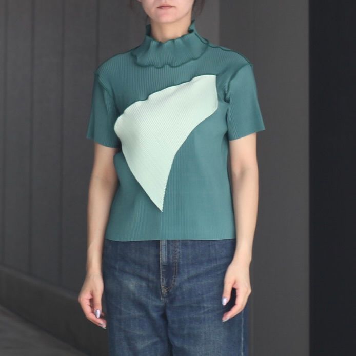 【残り一点】Todo Wave Top Short Sleeve High Neck