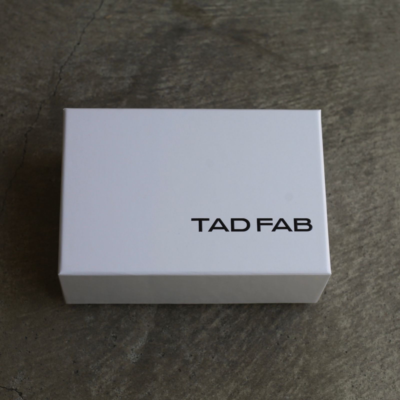 【残り一点】BOX MINI(CALFSKIN)