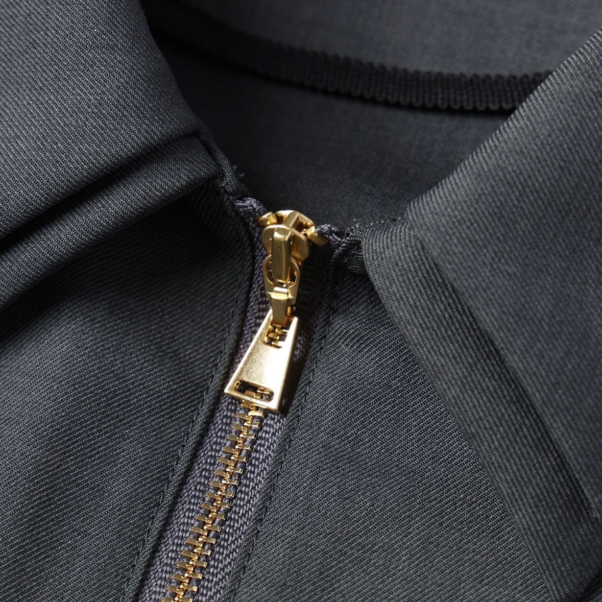 【残り一点】Dry Gabardine Layered Collar Half Zip Shirt