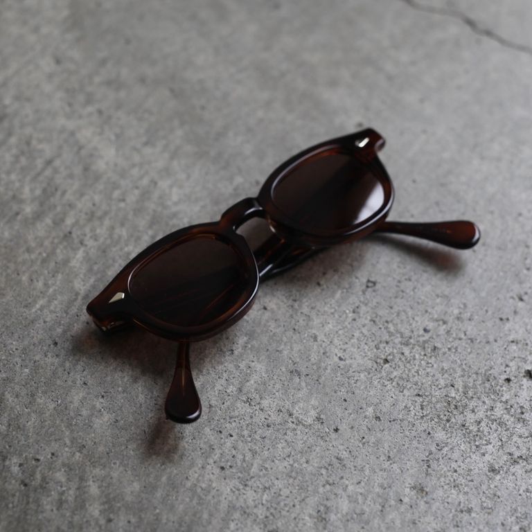 レンズ : CHOCO BROWN