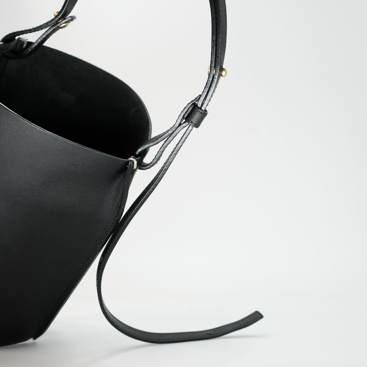 【残り一点】Tube Shoulder