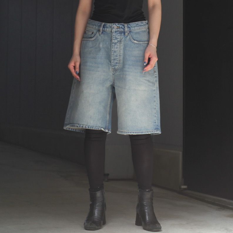 NO MAINTENANCE - 【残り一点】Light Wash Wide Leg Denim