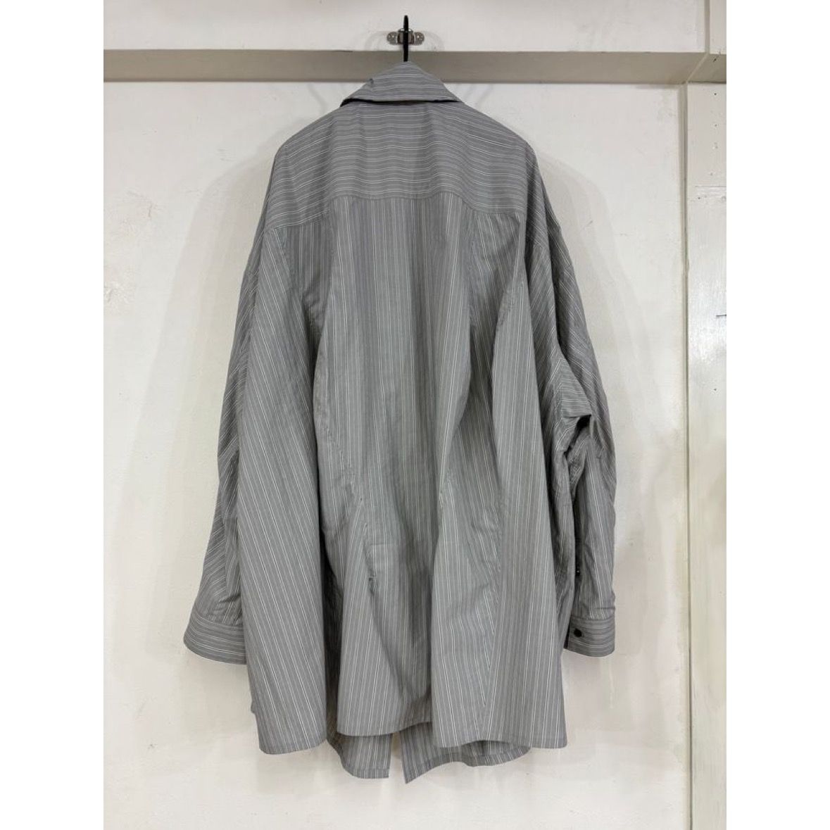 【残り一点】Distorted Darts Shirt