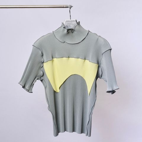 【残り一点】Todo Wave Top Short Sleeve High Neck