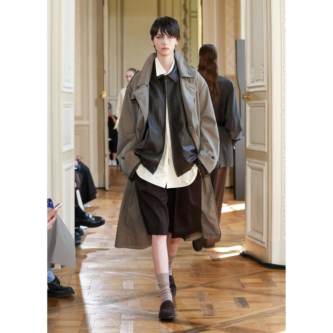 【再販売通知受付可能】Lambs Leather Light Zip Jacket