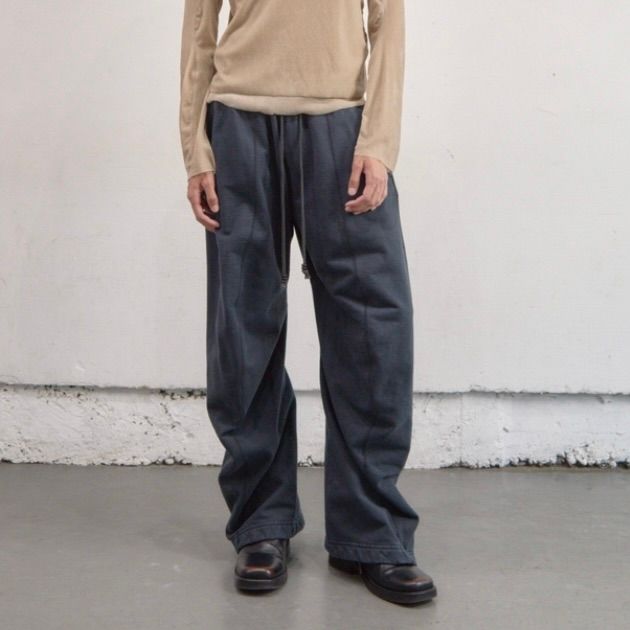 【残りわずか】Curved Leg Lounge Pants