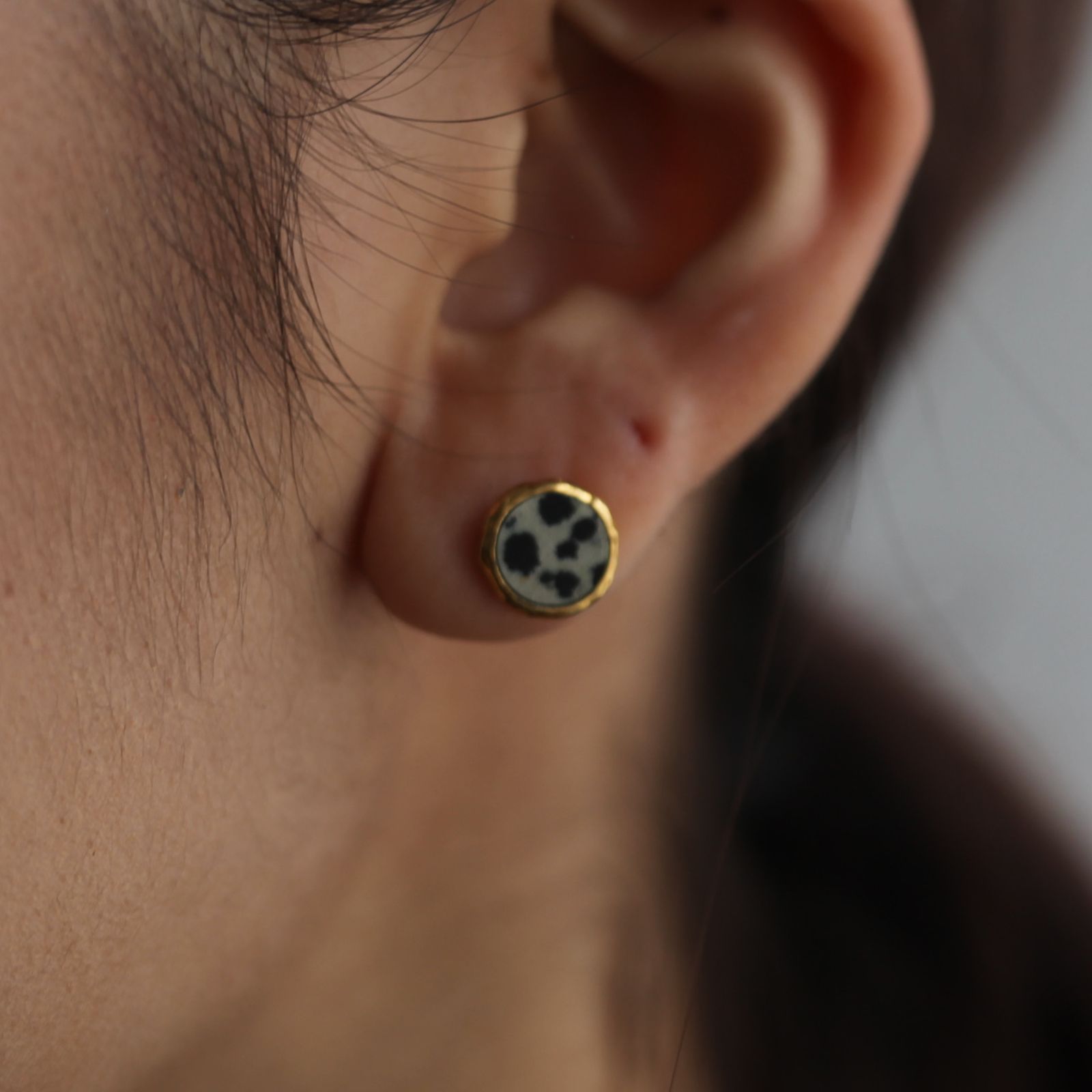 【お取り寄せ注文可能】Dalmatian Stone Circle Earrings(両耳用）