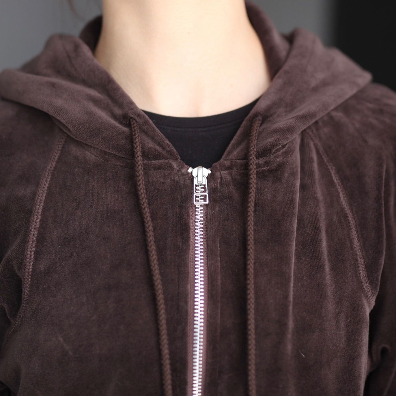 【残り一点】Velour Zip Up Hoodie