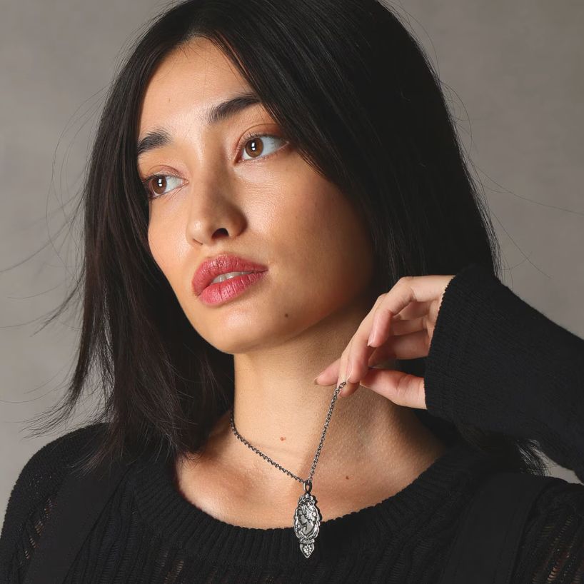 【残り一点】カメオネックレス(BLACK)