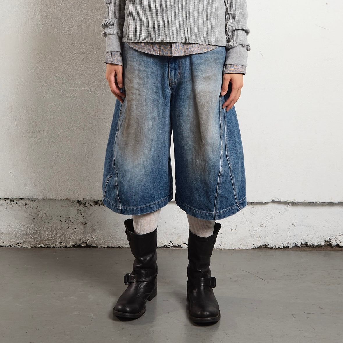 【残りわずか】3D Twisted Jorts