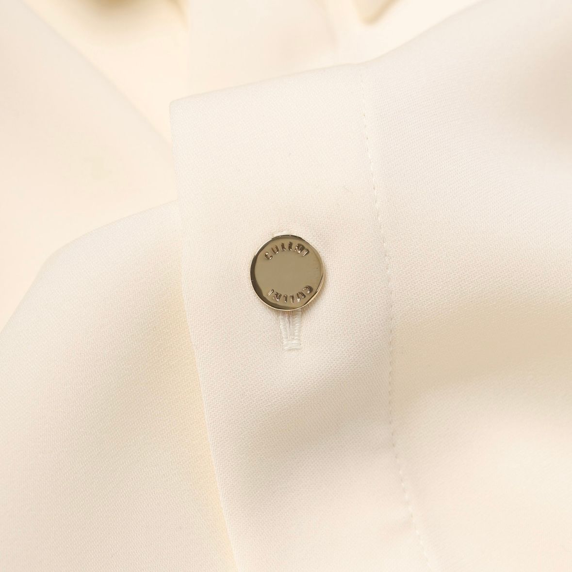 【残り一点】Double Satin Minimal Chin Tab Long Sleeve Shirt