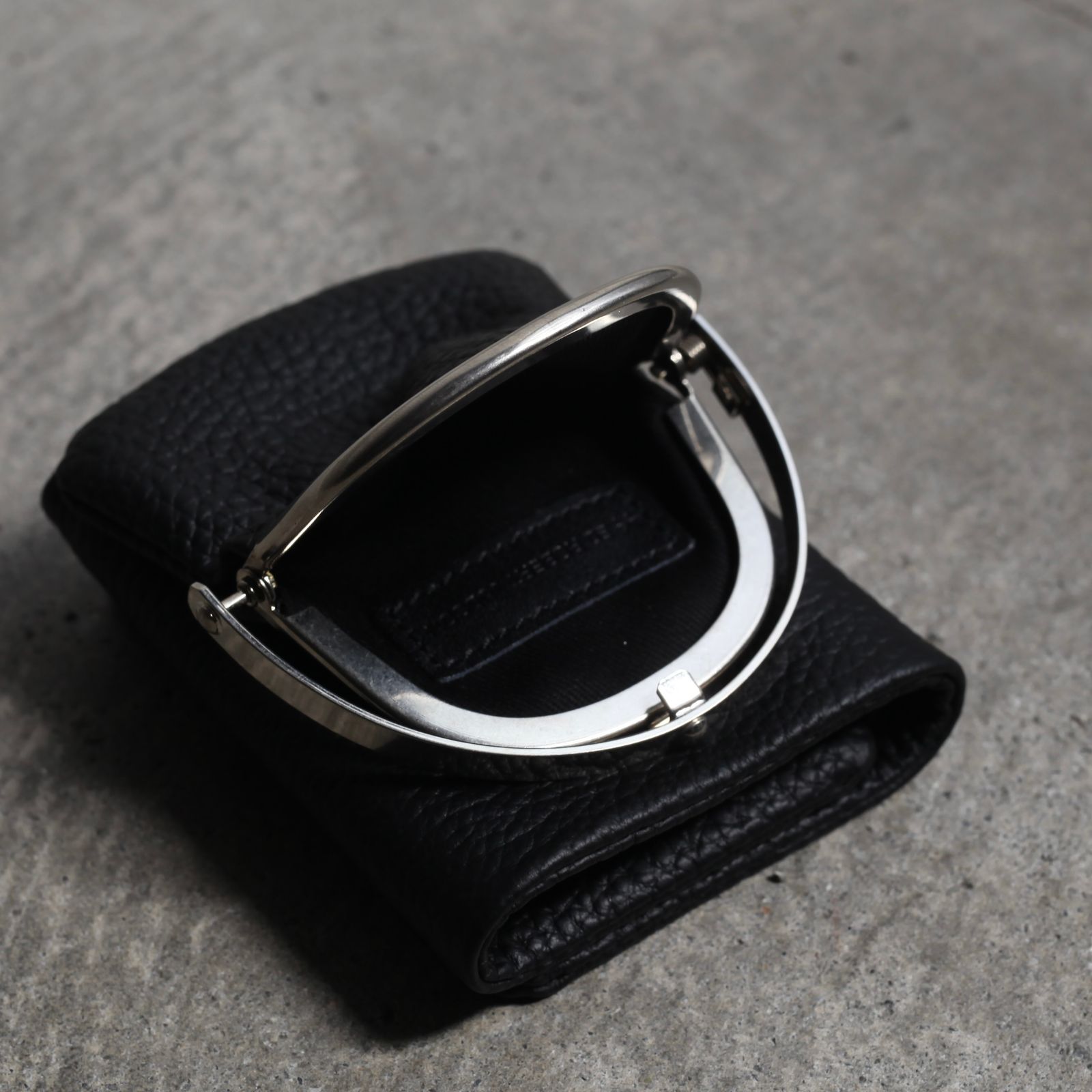【残り一点】Frame Trifold Wallet(ODD_COW)