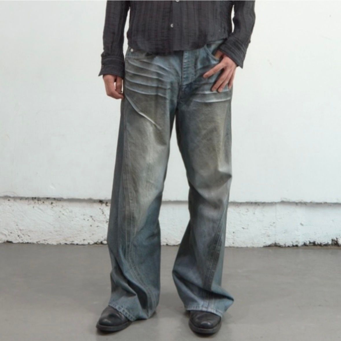 【残りわずか】3D Twisted Wide Leg Jeans