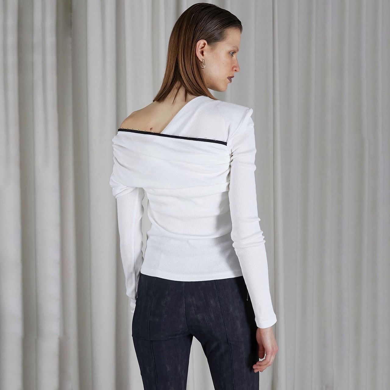 【残り一点】One Shoulder Hook Eye Top
