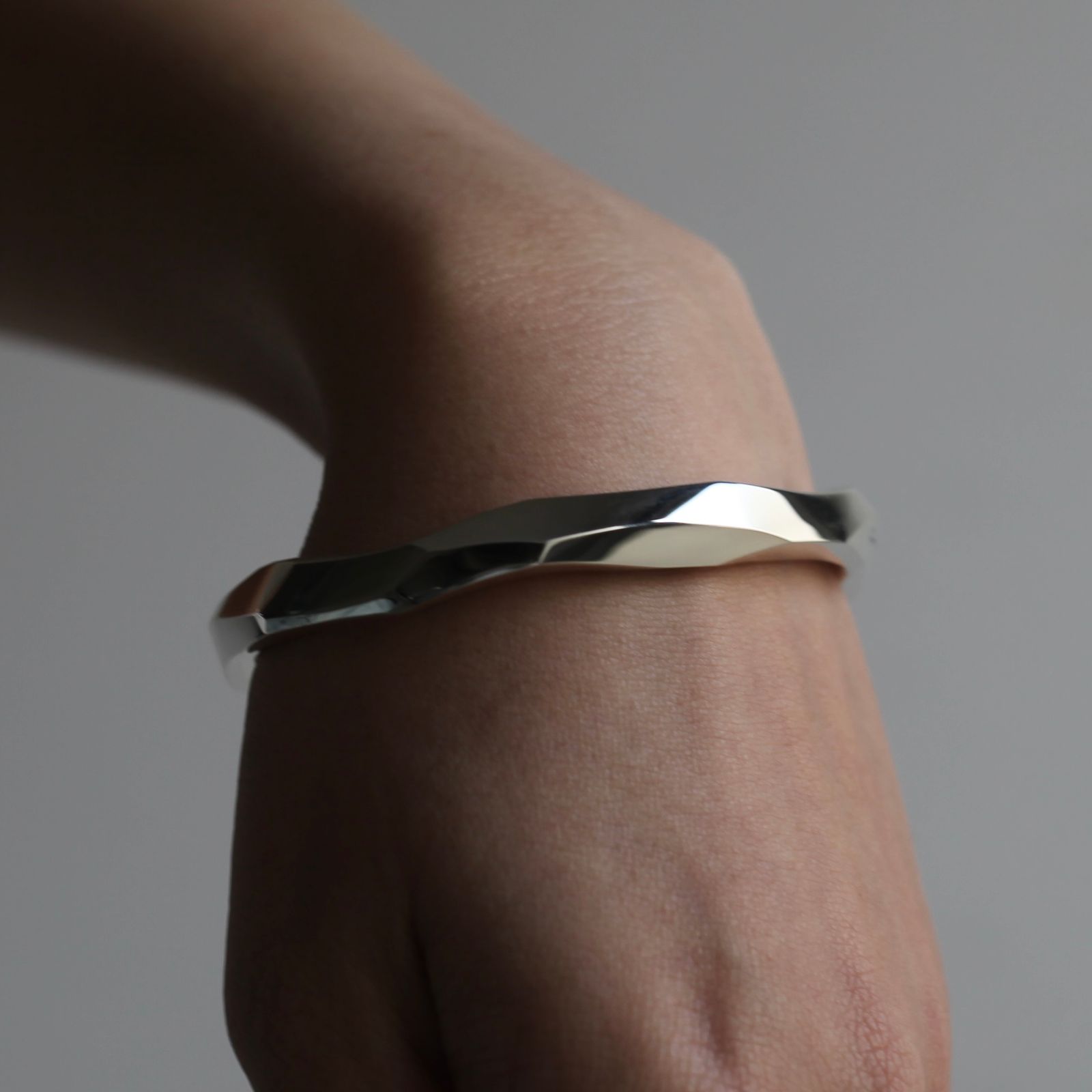 GARNI - 【残り一点】Crockery Bangle_L | ACRMTSM ONLINE STORE