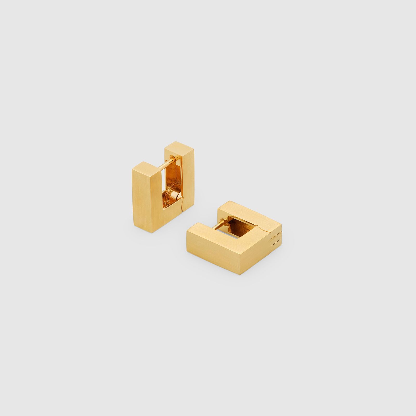 【再販売通知受付可能】Square Hoops Satin Small(GOLD)