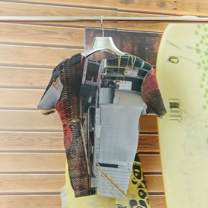 【残り一点】Sheer Graphic Top