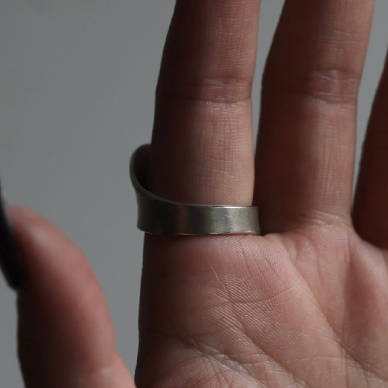 【残り一点】Ripple Twist Ring