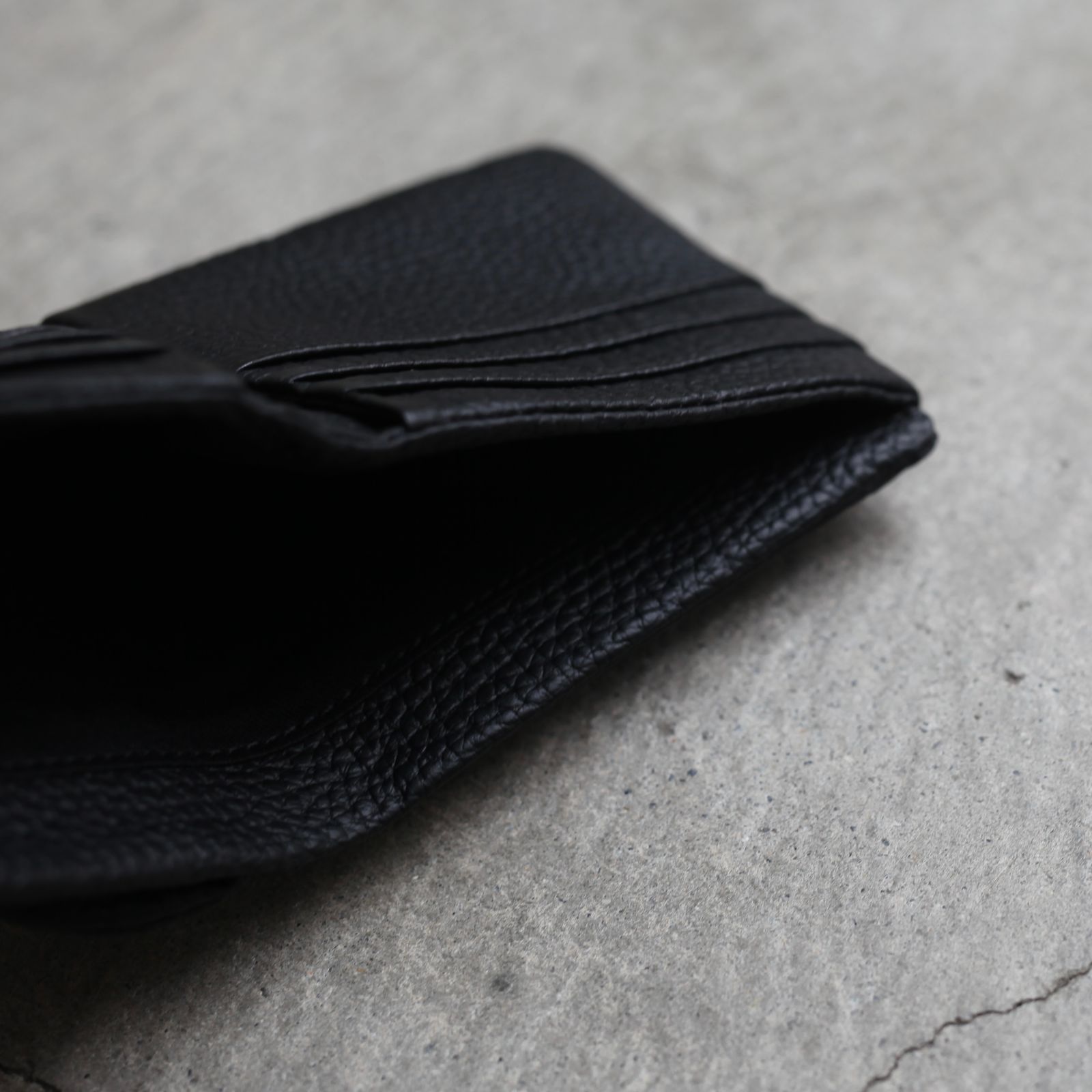 【残り一点】Frame Half Wallet(ODD_COW)