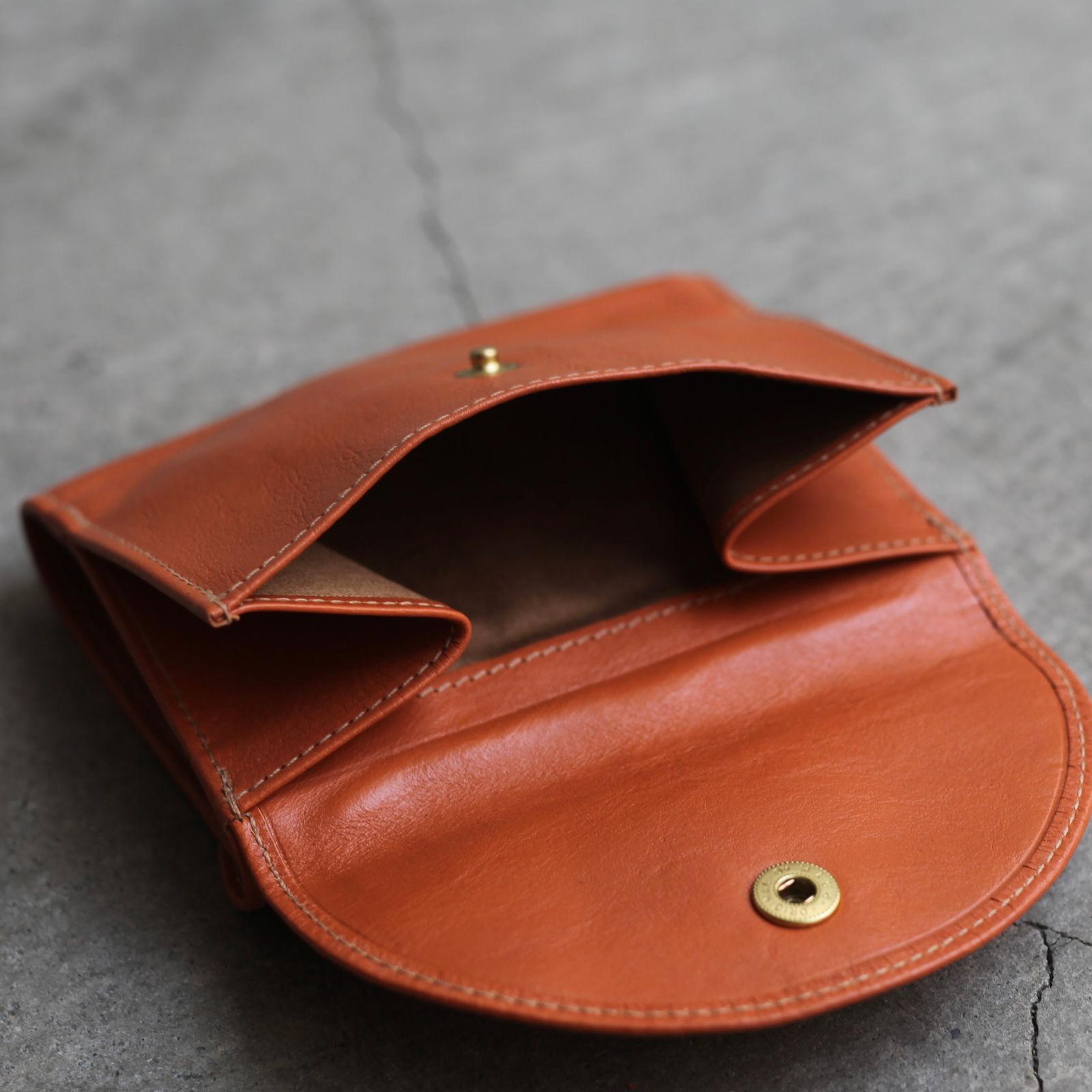 【残り一点】ミディアムウォレット