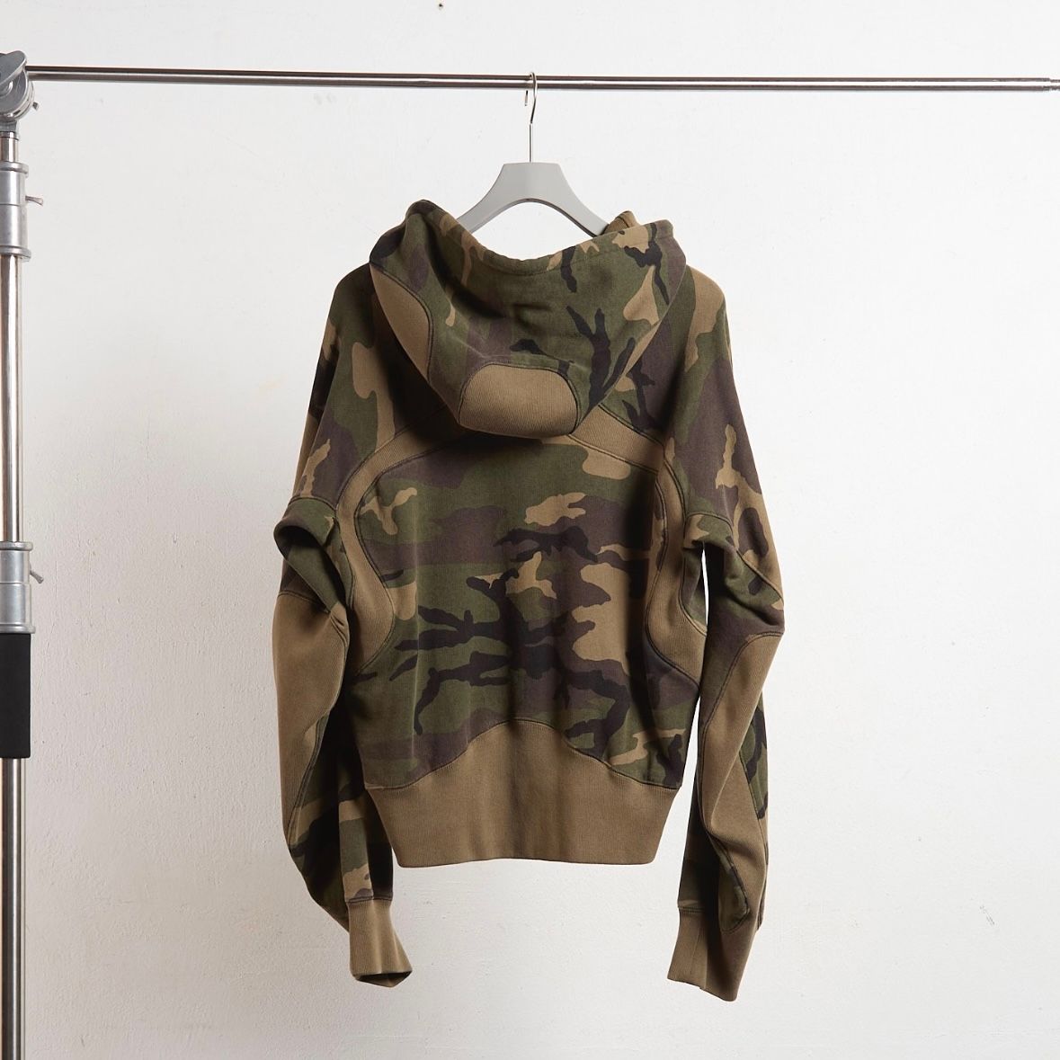 【残り一点】Panelled Pullover Hoodie