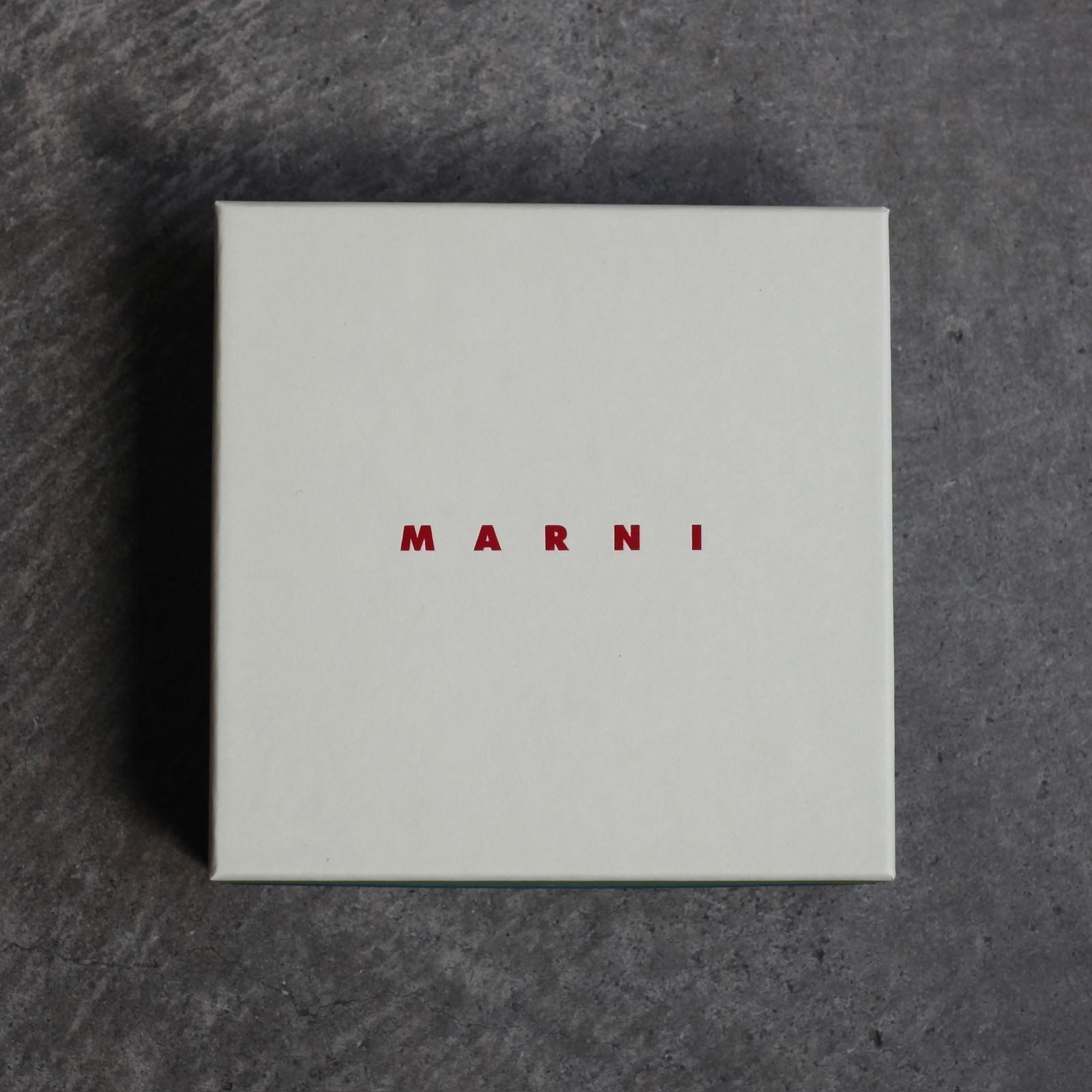 MARNI - 【残り一点】W Ring Leather Stitch Logo Key Holder