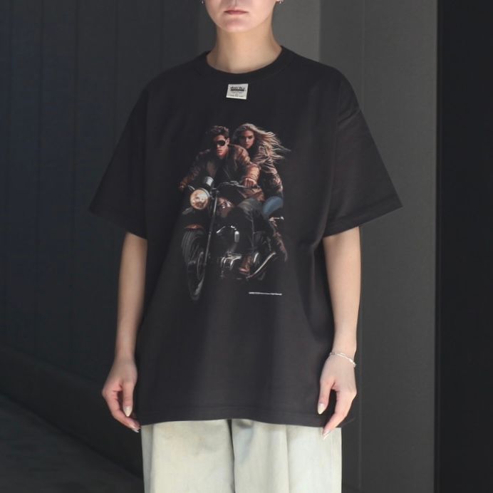 【残りわずか】"Avec Bikers" H-S Tag Tee