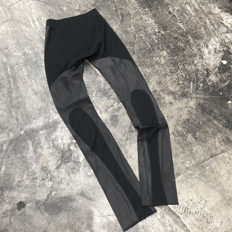 【お取り寄せ注文可能】Leather Leggings Anatomical