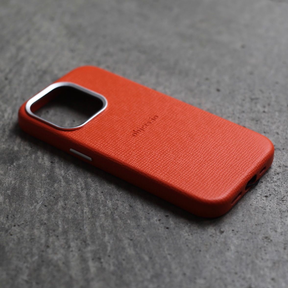 【残り一点】MagSafe対応iPhoneケース(CARROT ORANGE)