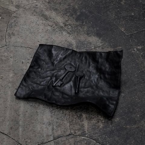 【お取り寄せ注文可能】Lead in Leather Tray(KEY)