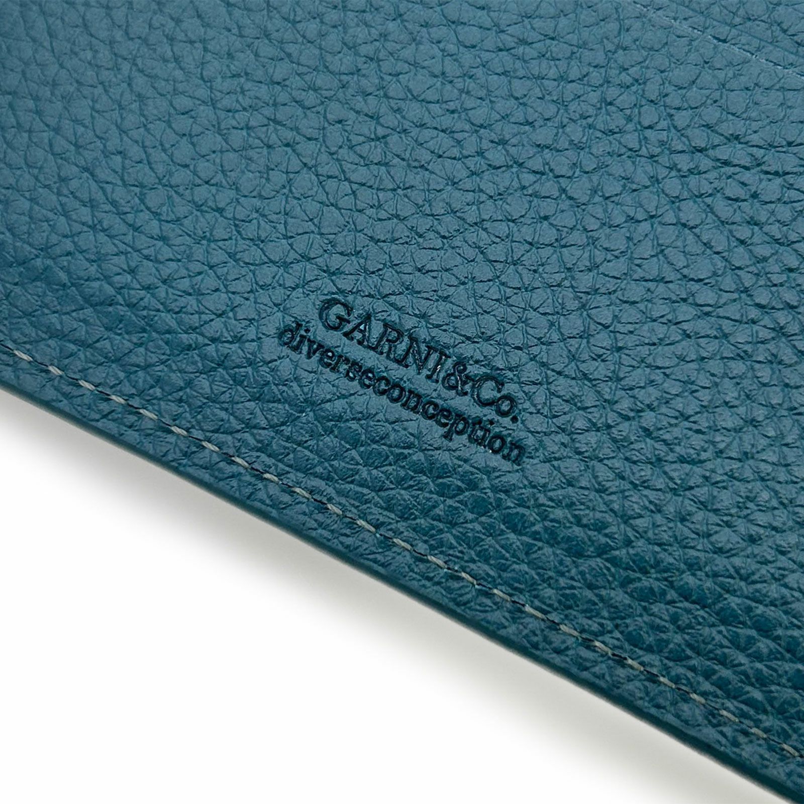 【お取り寄せ注文可能】Triangle Mini Fold Wallet