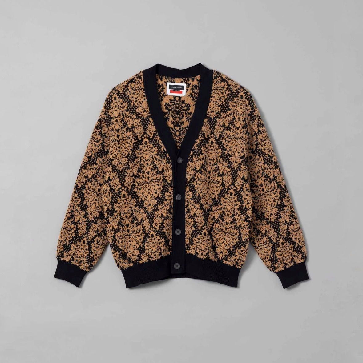 MAISON SPECIAL - 【残り一点】Damask Jacquard PO V-Neck Knit CD ...