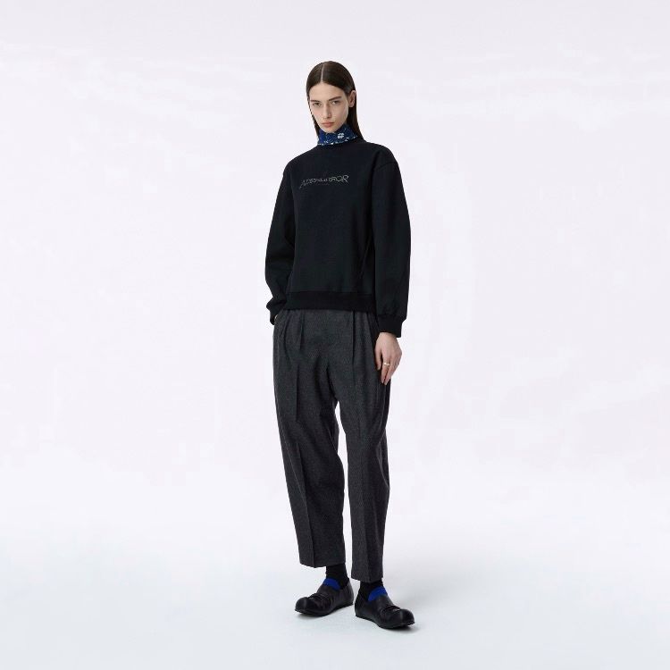 【残り一点】Titan Sweatshirt Product. 45