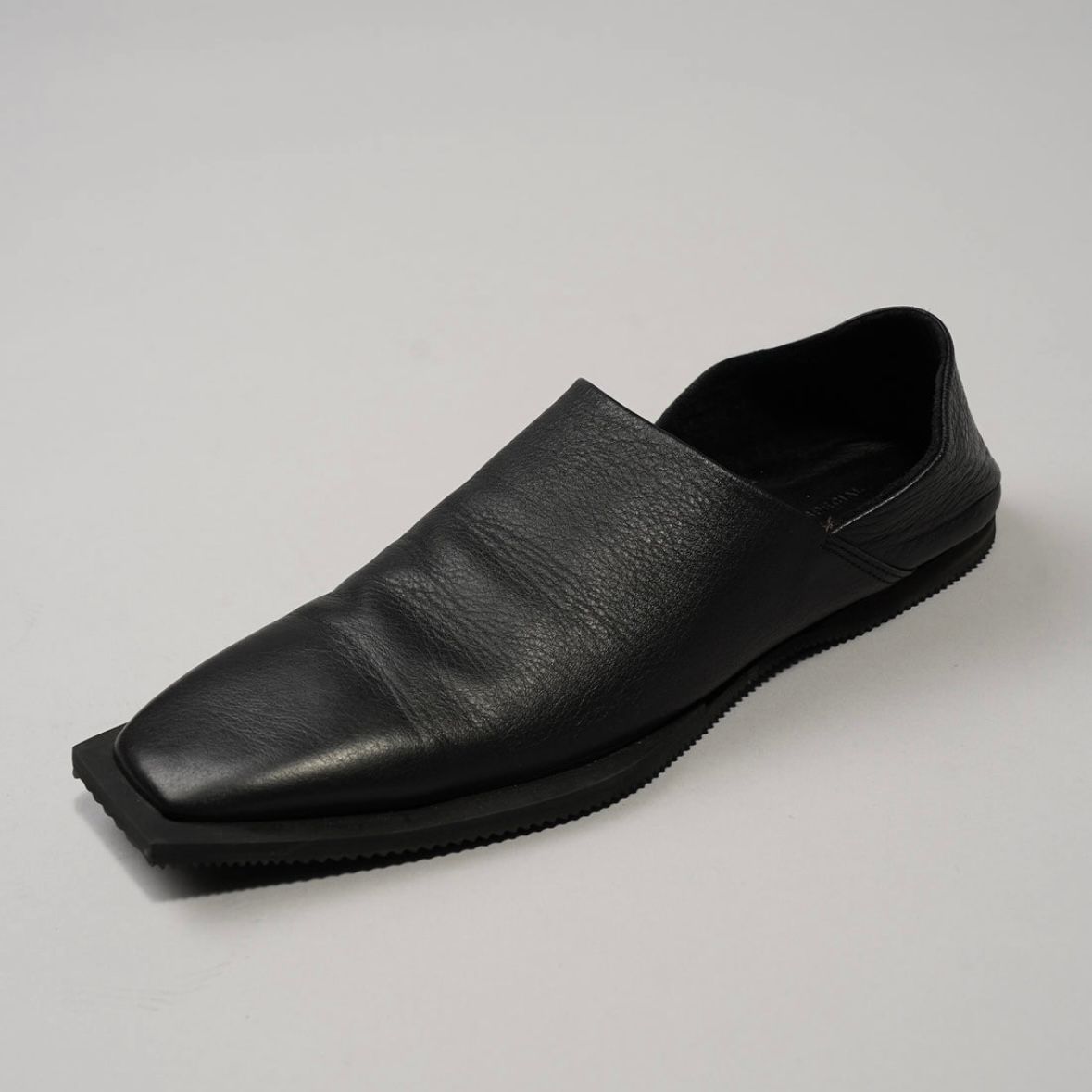 【残り一点】Plain Toe With Open Lacing Flat Slip-ons