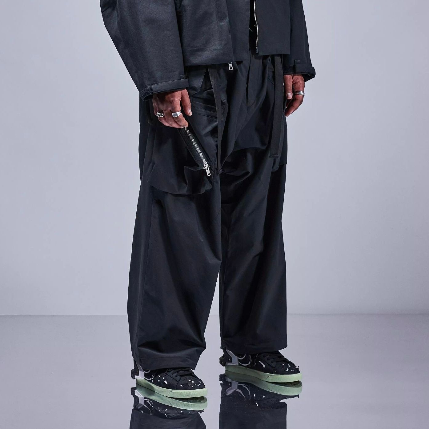 ACRONYM - 【残り一点】Ultra Wide Belt Cargo Trousers | ACRMTSM ONLINE STORE