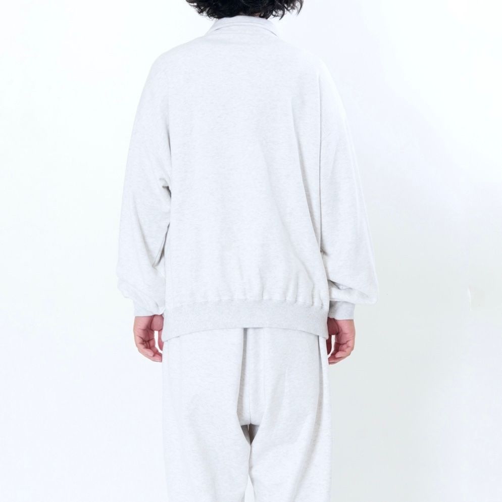 UNIVERSAL PRODUCTS - 【残り一点】Jumberca Half Zip Sweat